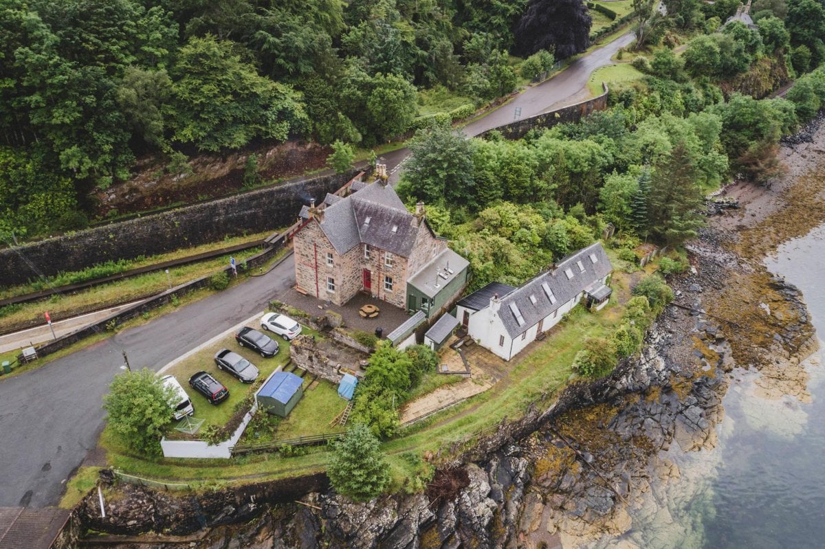Stunning lochside house in Stromeferry Rossshire